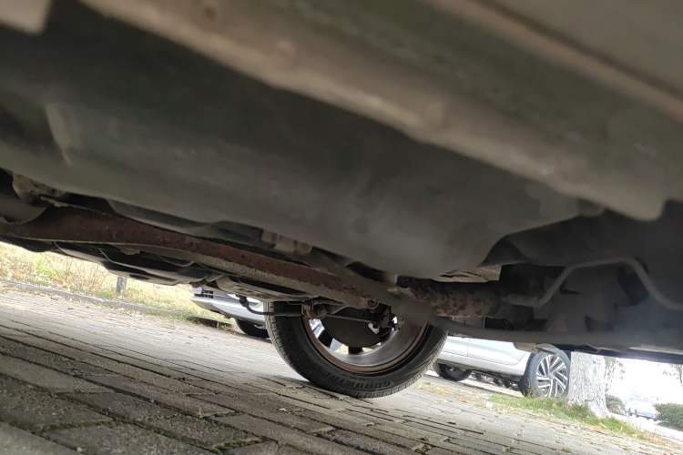 Used Dongfeng Aeolus H30 2013 CROSS 1.6L Manual Zunyi Model Chassis Rear Left