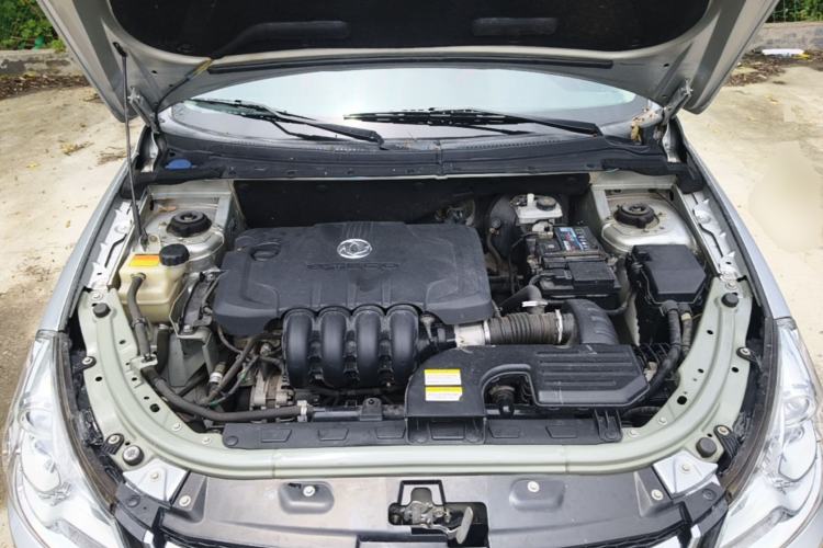 Used Dongfeng Aeolus H30 2013 CROSS 1.5L Automatic Zunyi Model Engine Bay