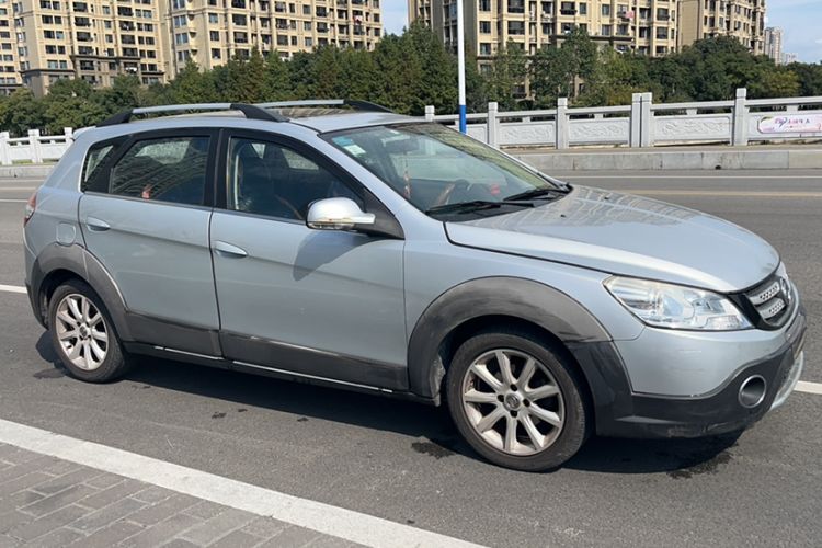 Used Dongfeng Aeolus H30 2013 CROSS 1.6L Manual Zunyi Model Exterior 3