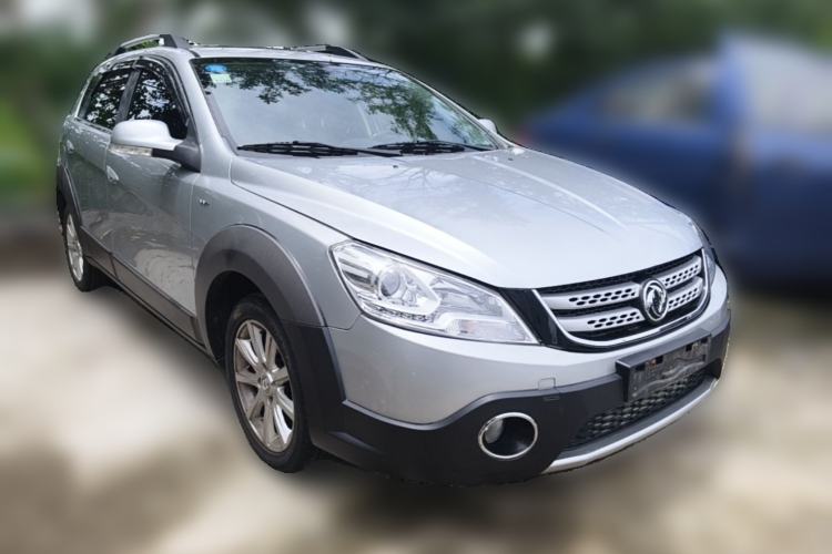 Used Dongfeng Aeolus H30 2013 CROSS 1.5L Automatic Zunyi Model Front Right 45 Deg
