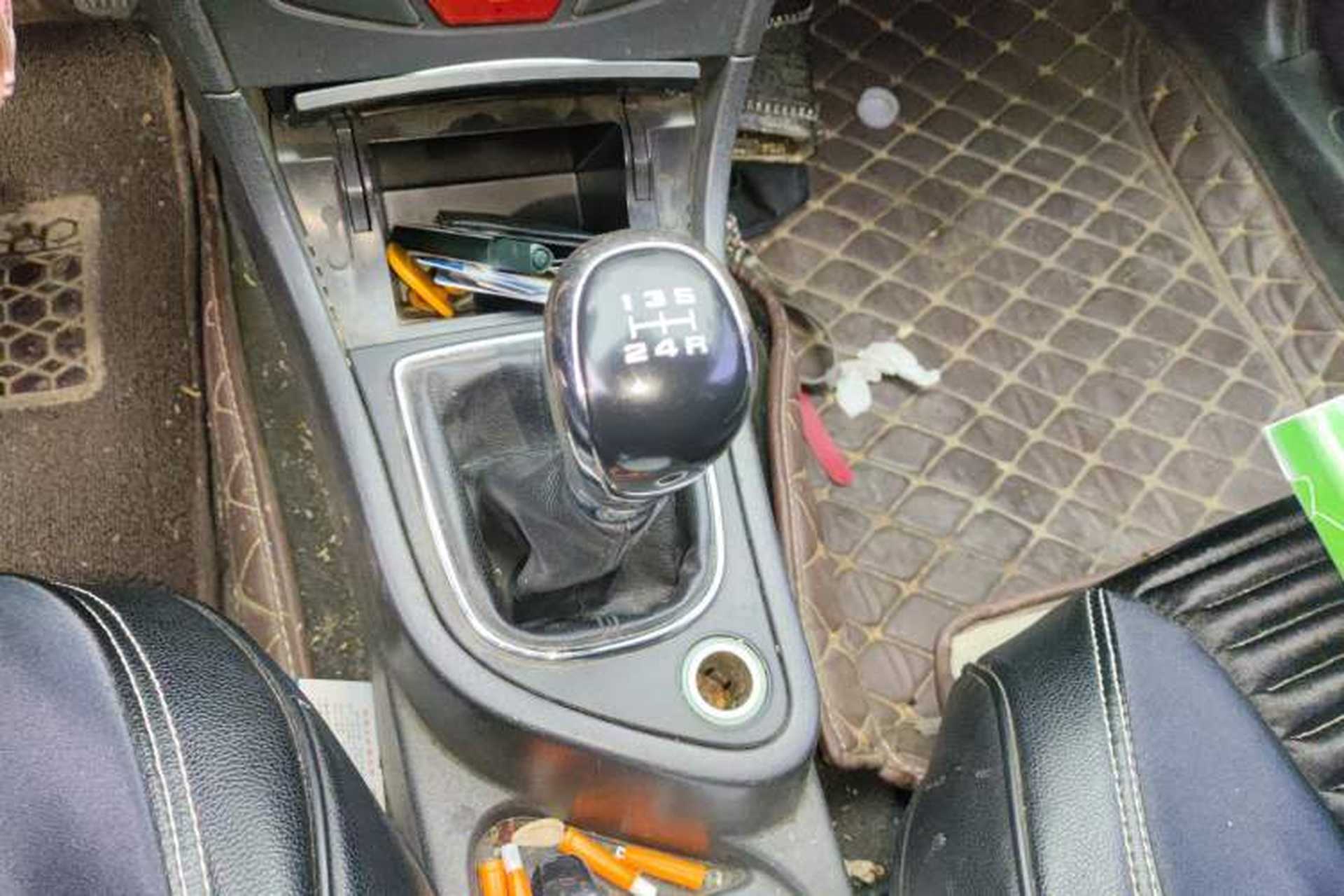 Used Dongfeng Aeolus H30 2013 CROSS 1.6L Manual Luxury Model Gear Lever