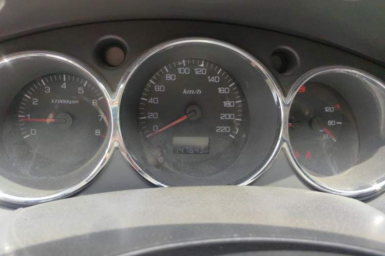 Used Dongfeng Aeolus H30 2013 CROSS 1.6L Manual Luxury Model Instrument Cluster