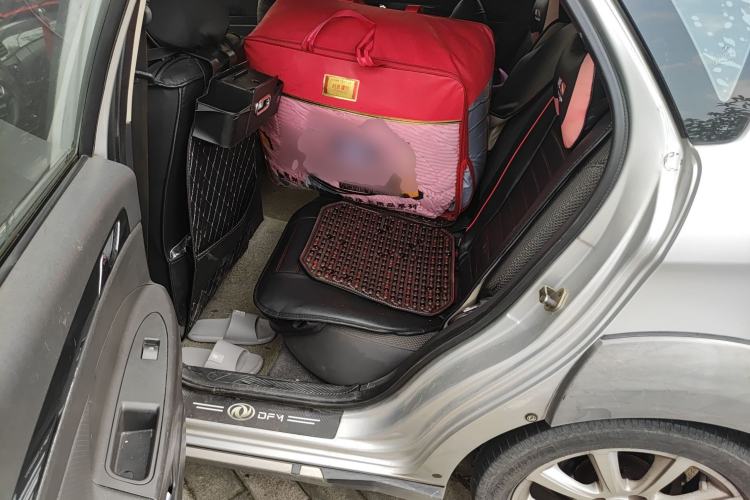 Used Dongfeng Aeolus H30 2013 CROSS 1.6L Manual Zunyi Model Left Rear Seat