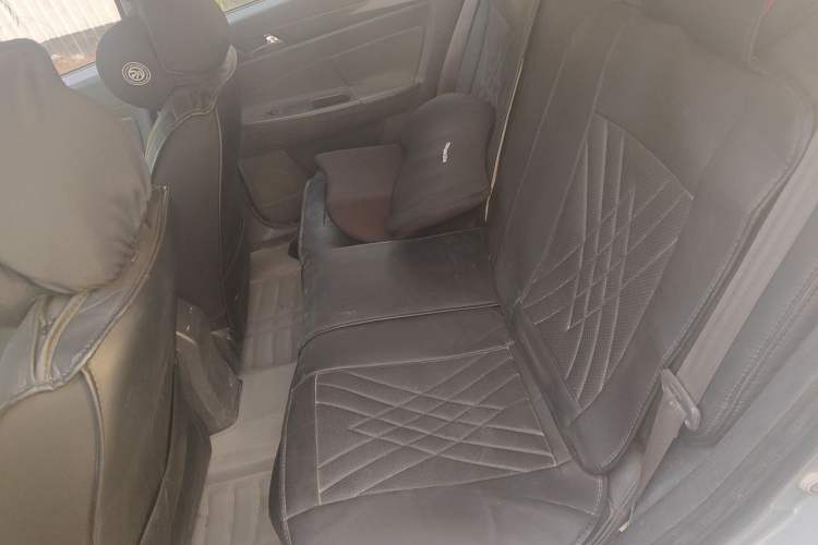 Used Dongfeng Aeolus H30 2013 CROSS 1.6L Manual Luxury Model Left Rear Seat