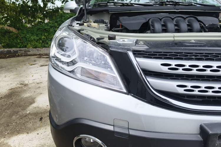 Used Dongfeng Aeolus H30 2013 CROSS 1.5L Automatic Zunyi Model Right Front Headlight