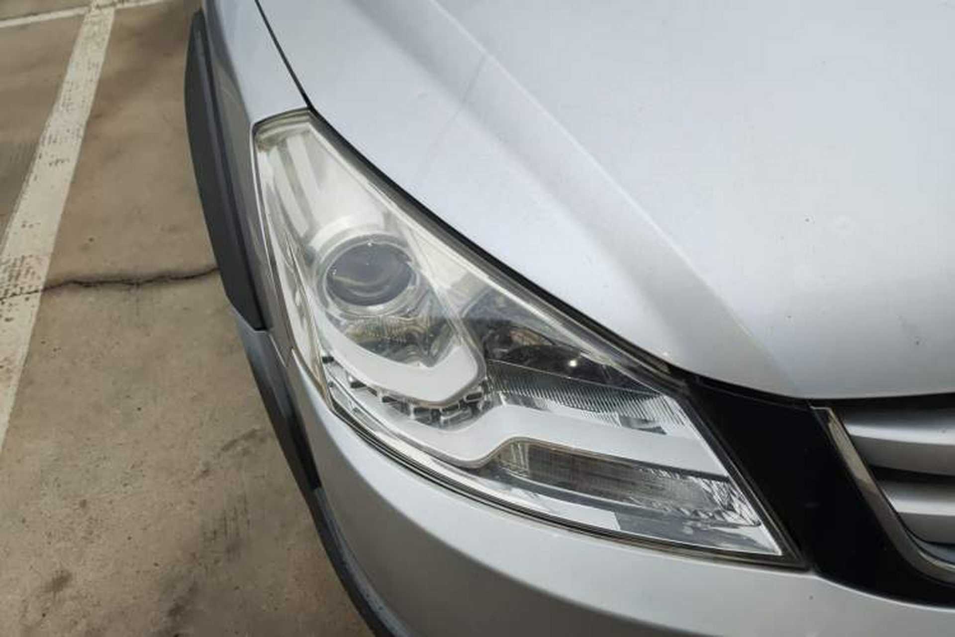 Used Dongfeng Aeolus H30 2013 CROSS 1.6L Manual Luxury Model Right Front Headlight