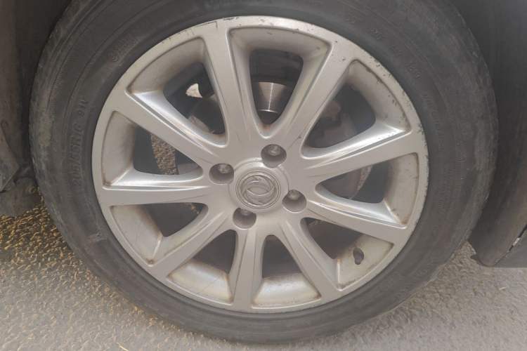 Used Dongfeng Aeolus H30 2013 CROSS 1.6L Manual Luxury Model Right Front Wheel Hub