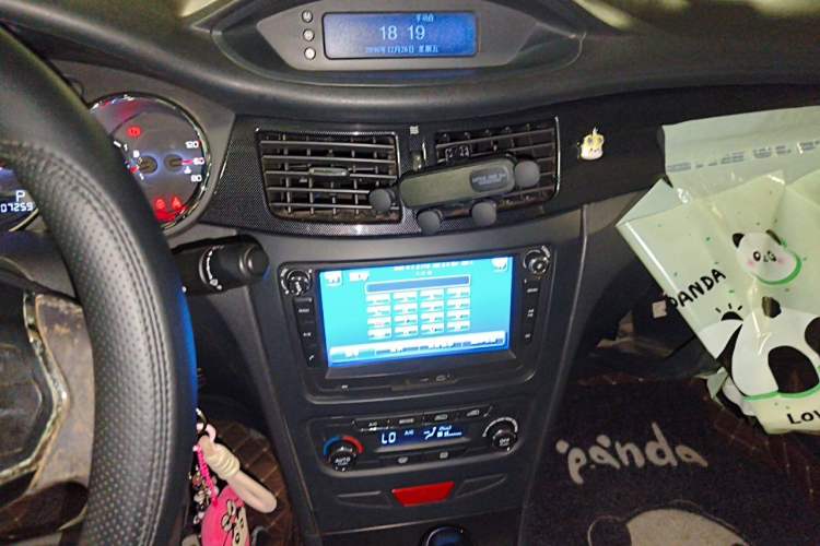 Used Dongfeng Aeolus H30 2013 CROSS 1.5L Automatic Zunyi Model Audio And AC Panel