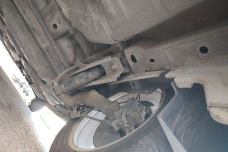Used Dongfeng Aeolus H30 2013 CROSS 1.5L Automatic Luxury Model Chassis Rear Right