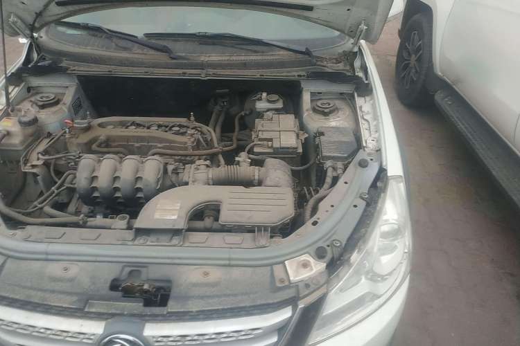 Used Dongfeng Aeolus H30 2013 CROSS 1.5L Automatic Luxury Model Engine Bay Left
