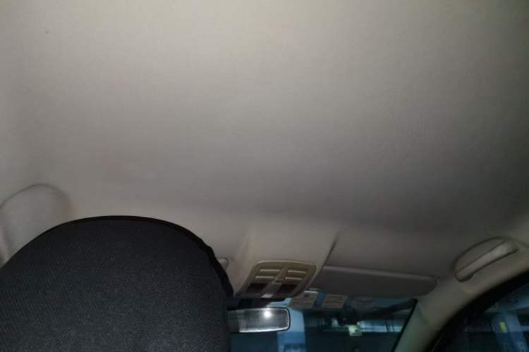 Used Dongfeng Aeolus H30 2013 CROSS 1.5L Manual Luxury Model Headliner
