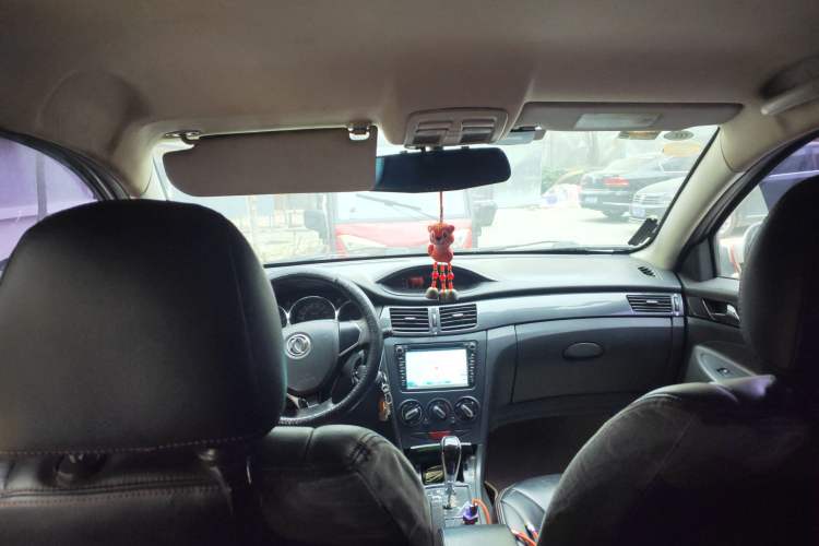 Used Dongfeng Aeolus H30 2013 CROSS 1.5L Automatic Luxury Model Headliner