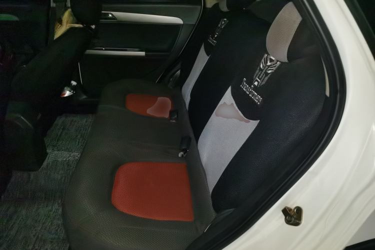 Used Dongfeng Aeolus H30 2013 CROSS 1.5L Manual Luxury Model Left Rear Seat