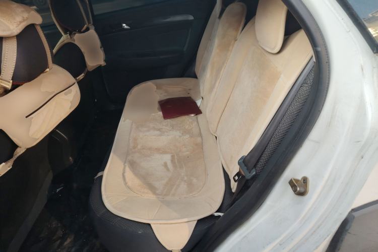 Used Dongfeng Aeolus H30 2013 CROSS 1.5L Automatic Luxury Model Left Rear Seat
