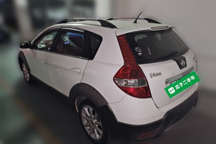 Used Dongfeng Aeolus H30 2013 CROSS 1.6L Manual Luxury Model Rear Left 45 Deg