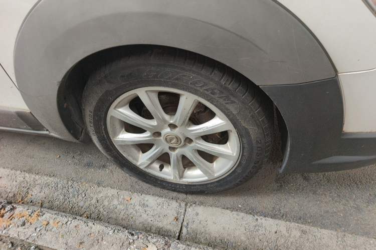 Used Dongfeng Aeolus H30 2013 CROSS 1.6L Manual Luxury Model Right Front Wheel Hub