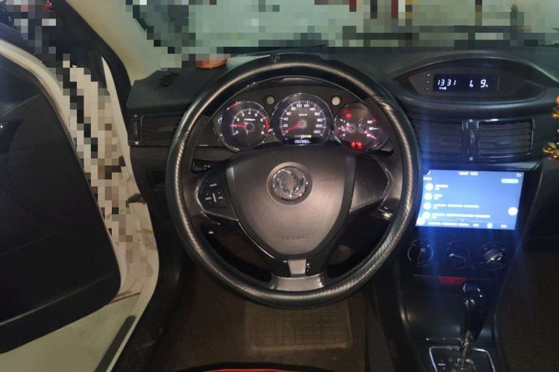 Used Dongfeng Aeolus H30 2013 CROSS 1.5L Automatic Luxury Model Steering Wheel