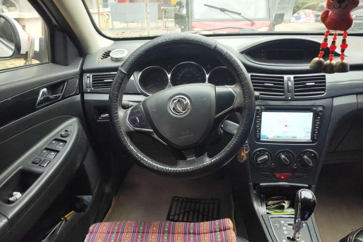 Used Dongfeng Aeolus H30 2013 CROSS 1.5L Automatic Luxury Model Steering Wheel