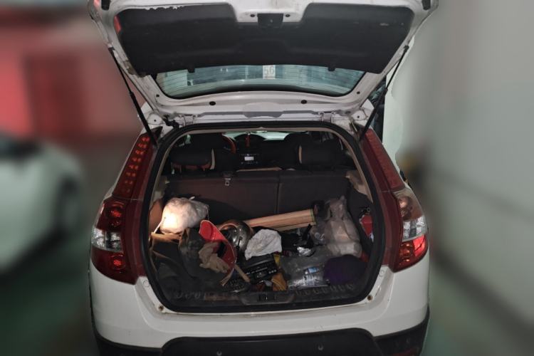 Used Dongfeng Aeolus H30 2013 CROSS 1.6L Manual Luxury Model Trunk