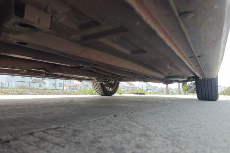 Used Dongfeng Aeolus H30 2013 CROSS 1.5L Manual Zunyi Model Chassis Front Left