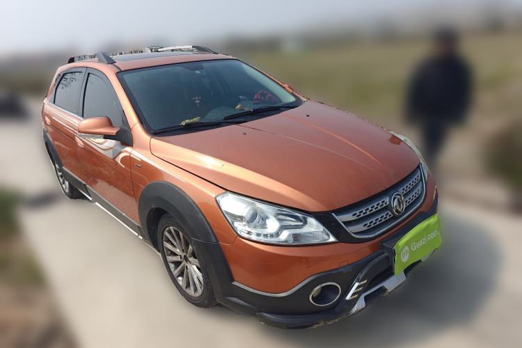 Used Dongfeng Aeolus H30 2013 CROSS 1.5L Manual Zunyi Model Front Right 45 Deg
