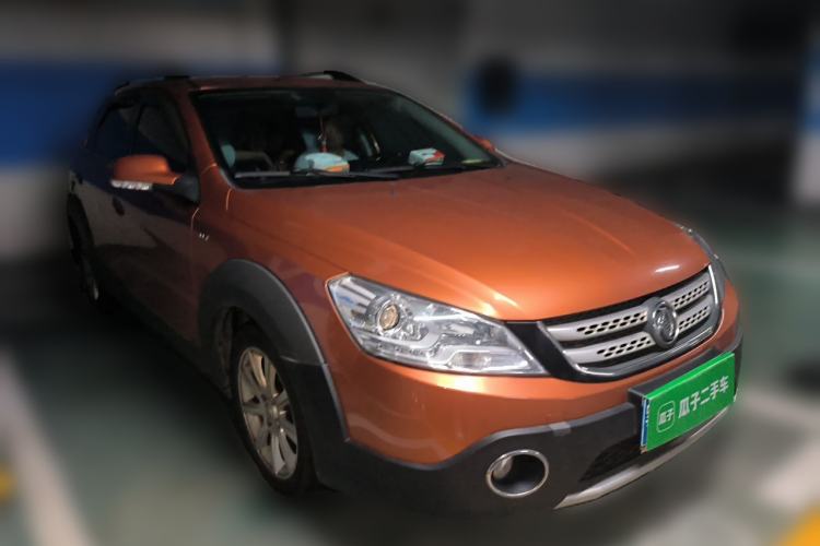 Used Dongfeng Aeolus H30 2013 CROSS 1.5L Automatic Zunyi Model Front Right 45 Deg
