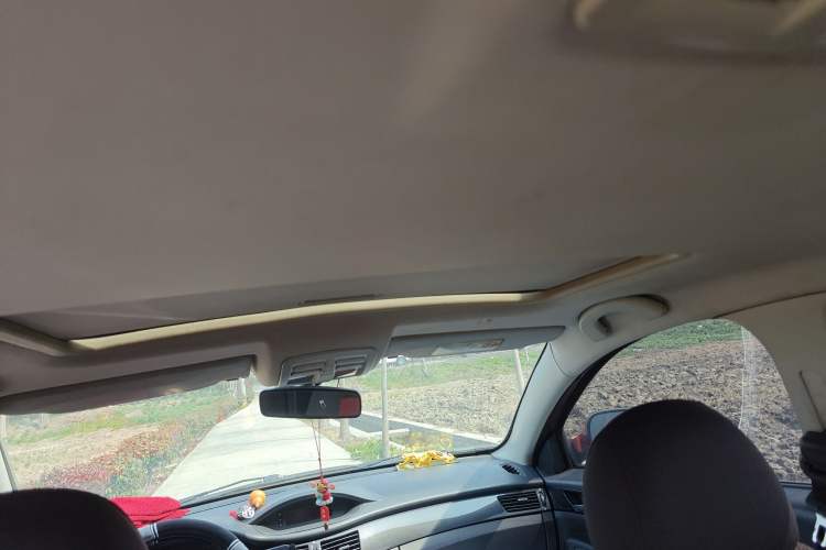Used Dongfeng Aeolus H30 2013 CROSS 1.5L Manual Zunyi Model Headliner