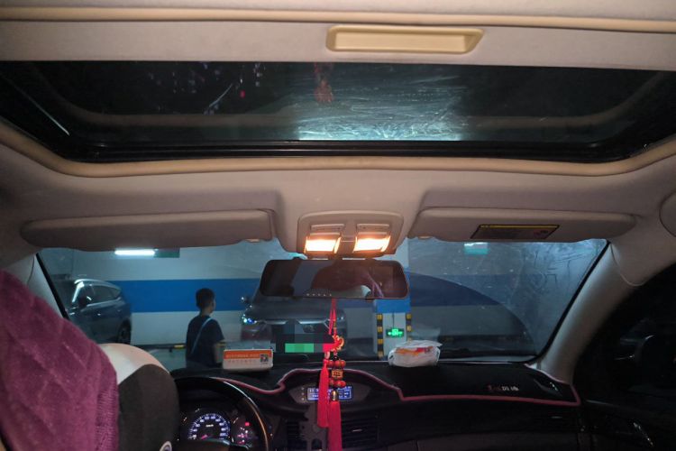 Used Dongfeng Aeolus H30 2013 CROSS 1.5L Automatic Zunyi Model Headliner