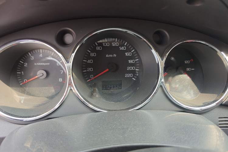 Used Dongfeng Aeolus H30 2013 CROSS 1.5L Manual Zunyi Model Instrument Cluster
