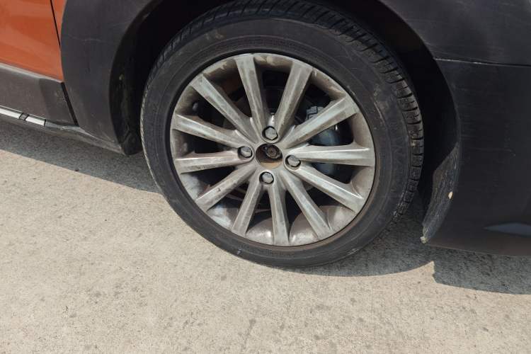 Used Dongfeng Aeolus H30 2013 CROSS 1.5L Manual Zunyi Model Right Front Wheel Hub