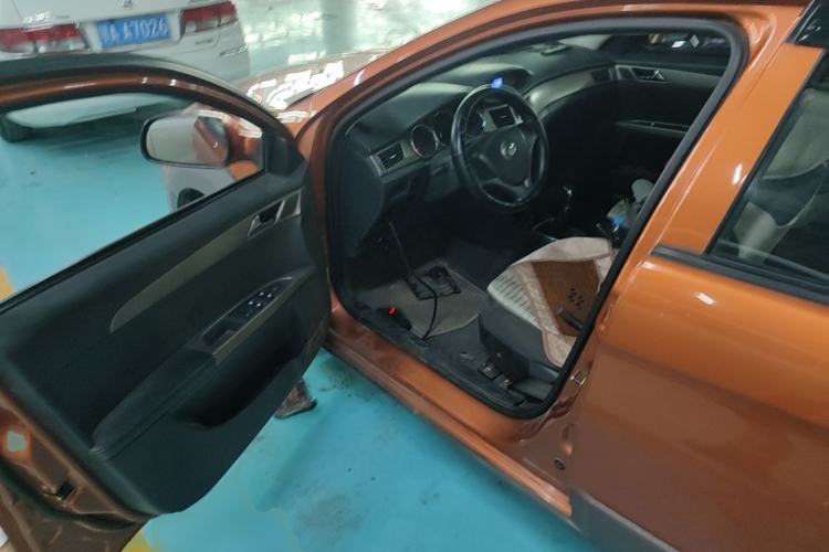 Used Dongfeng Aeolus H30 2014 CROSS 1.5L Manual Gratitude Edition Driver Seat