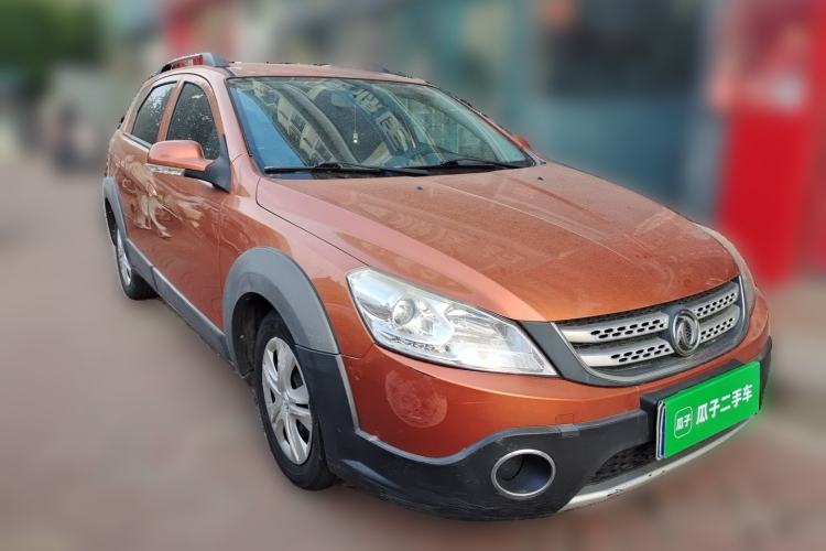 Used Dongfeng Aeolus H30 2014 CROSS 1.5L Manual Gratitude Edition Front Right 45 Deg