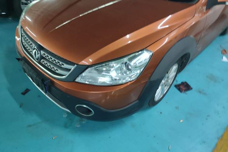 Used Dongfeng Aeolus H30 2014 CROSS 1.5L Manual Gratitude Edition Left Front Headlight