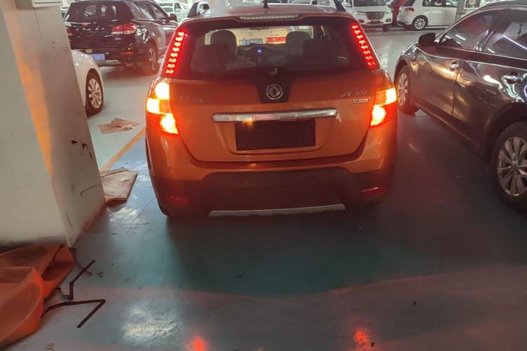 Used Dongfeng Aeolus H30 2014 CROSS 1.5L Manual Gratitude Edition Rear