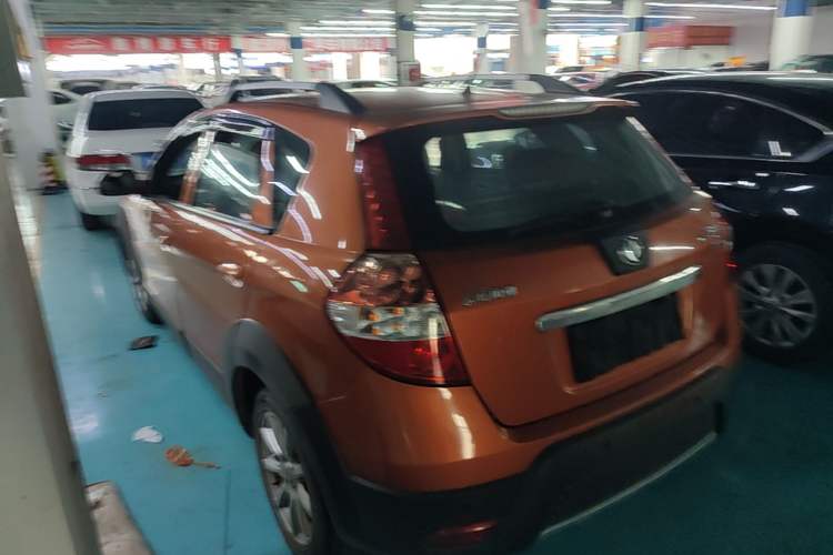 Used Dongfeng Aeolus H30 2014 CROSS 1.5L Manual Gratitude Edition Rear Left 45 Deg