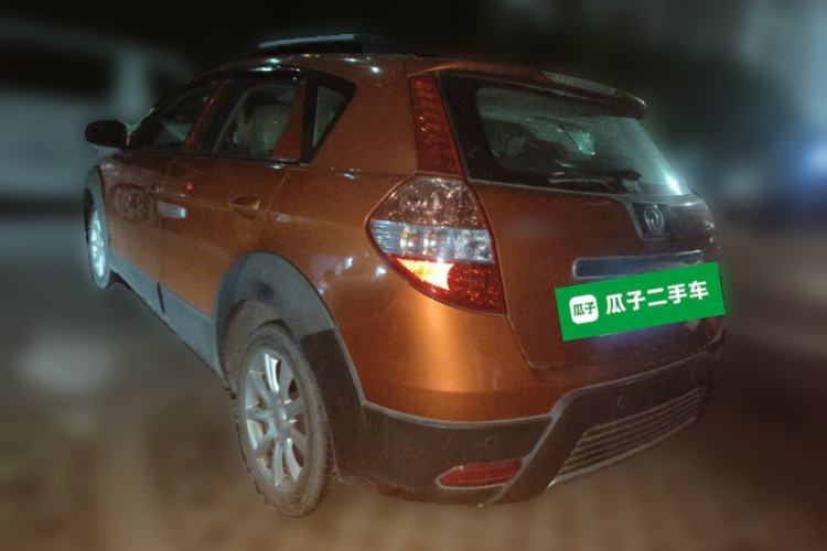 Used Dongfeng Aeolus H30 2014 CROSS 1.5L Manual Smart Drive Gratitude Edition Rear Left 45 Deg