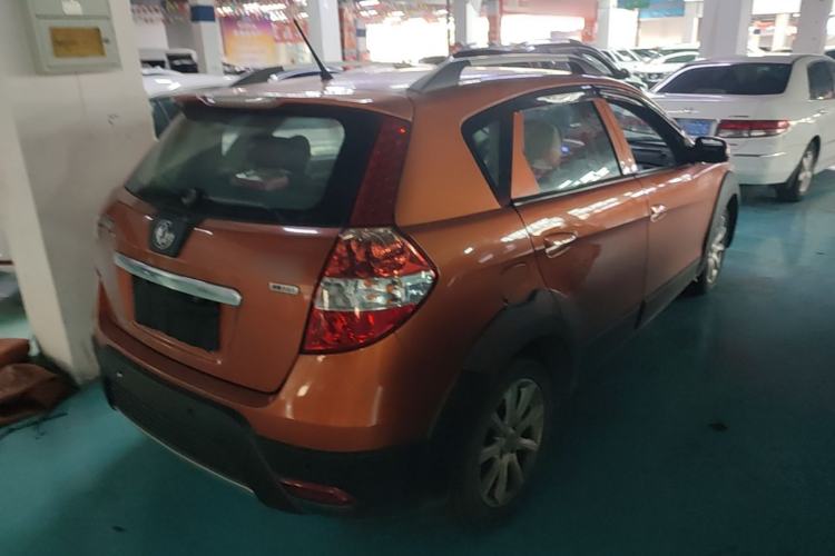 Used Dongfeng Aeolus H30 2014 CROSS 1.5L Manual Gratitude Edition Rear Right 45 Deg