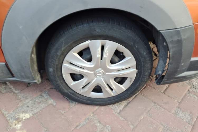 Used Dongfeng Aeolus H30 2014 CROSS 1.5L Manual Gratitude Edition Right Front Wheel Hub
