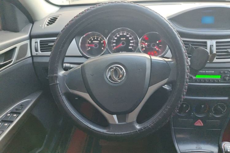 Used Dongfeng Aeolus H30 2014 CROSS 1.5L Manual Gratitude Edition Steering Wheel