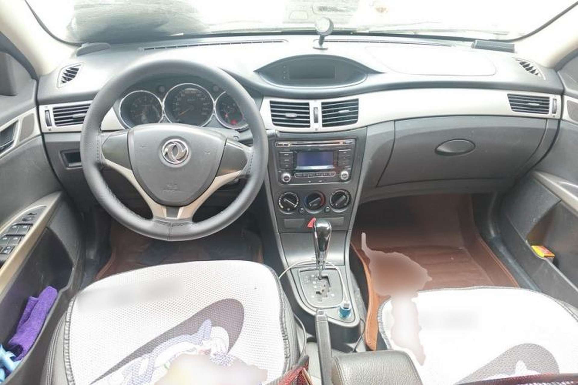Used Dongfeng Aeolus H30 2014 CROSS 1.5L Automatic Value Edition Center Console