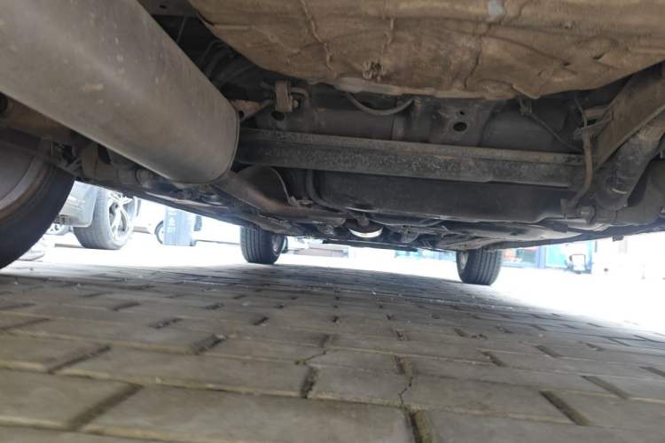 Used Dongfeng Aeolus H30 2014 CROSS 1.5L Automatic Value Edition Chassis Rear
