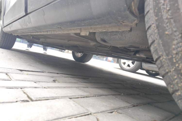 Used Dongfeng Aeolus H30 2014 CROSS 1.5L Automatic Value Edition Chassis Rear Left