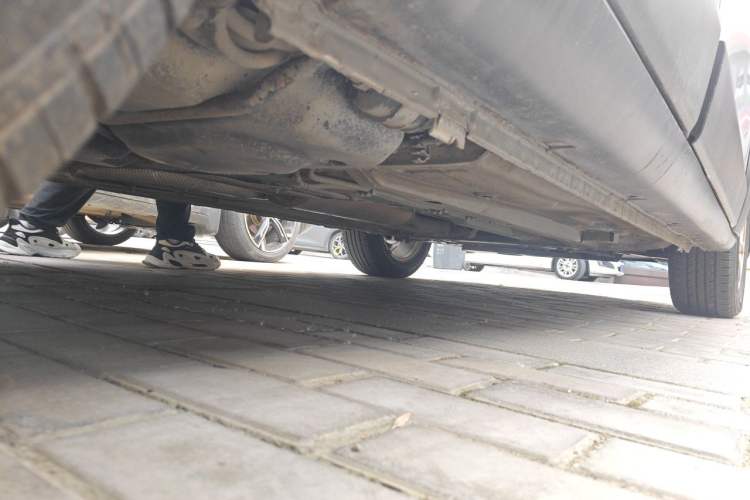 Used Dongfeng Aeolus H30 2014 CROSS 1.5L Automatic Value Edition Chassis Rear Right