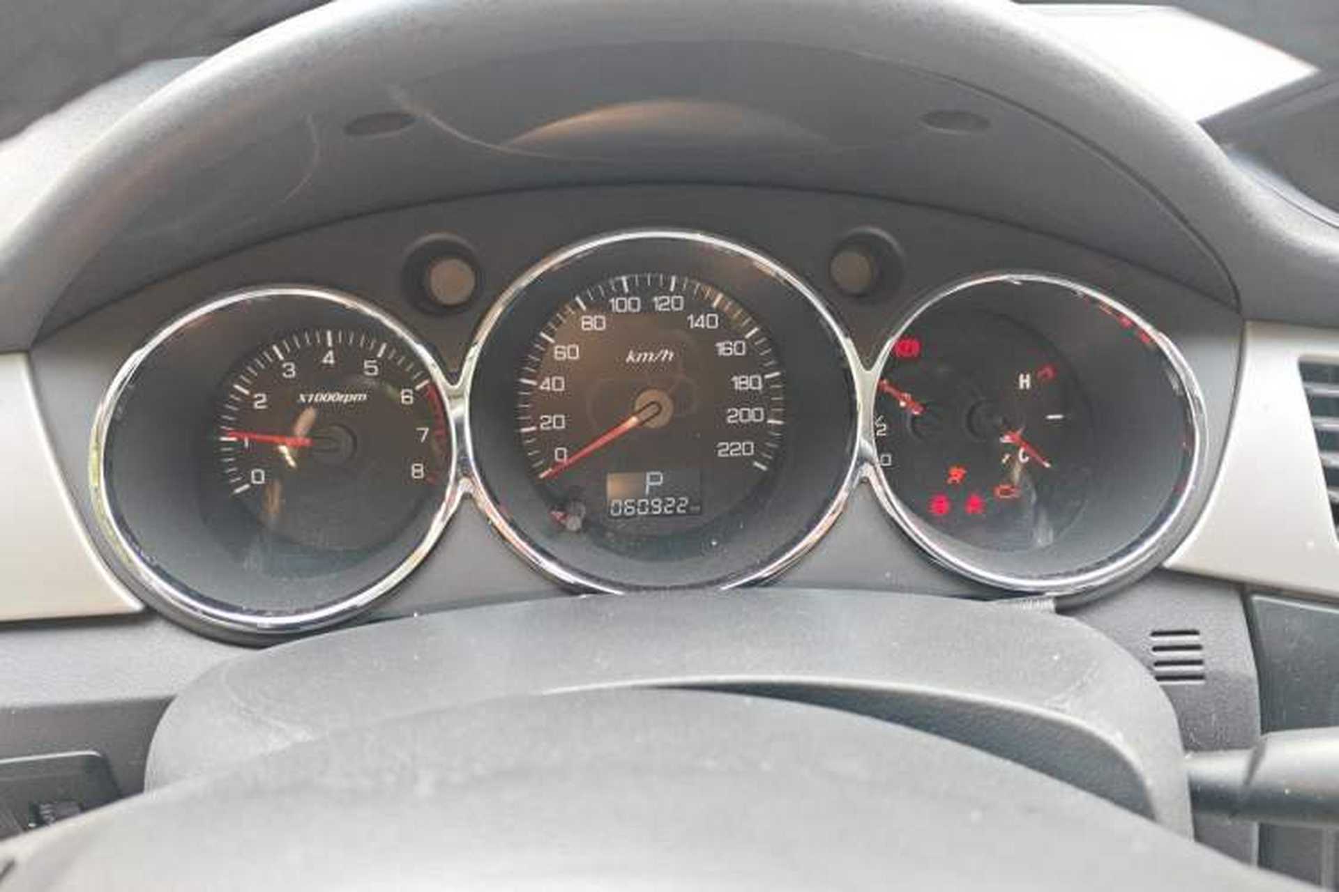 Used Dongfeng Aeolus H30 2014 CROSS 1.5L Automatic Value Edition Instrument Cluster