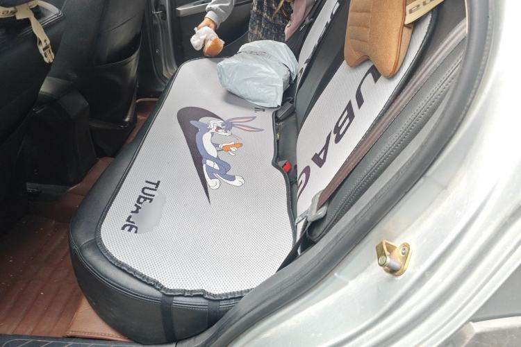 Used Dongfeng Aeolus H30 2014 CROSS 1.5L Automatic Value Edition Left Rear Seat