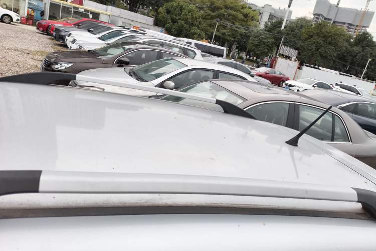 Used Dongfeng Aeolus H30 2014 CROSS 1.5L Automatic Luxury Model Roof