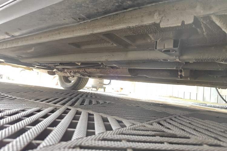 Used Dongfeng Aeolus H30 2014 CROSS 1.5L Automatic Zunyi Model Chassis Front Right