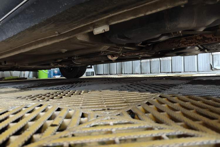 Used Dongfeng Aeolus H30 2014 CROSS 1.5L Automatic Zunyi Model Chassis Rear Left
