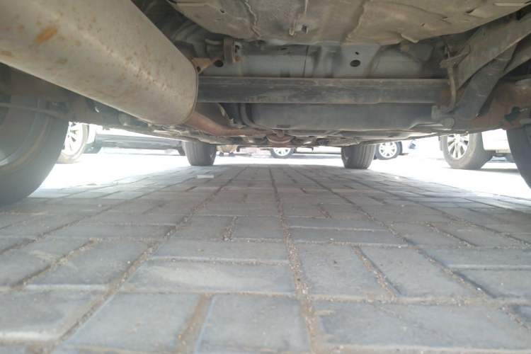 Used Dongfeng Aeolus H30 2014 CROSS 1.5L Manual Smart Drive Gratitude Edition Chassis Rear