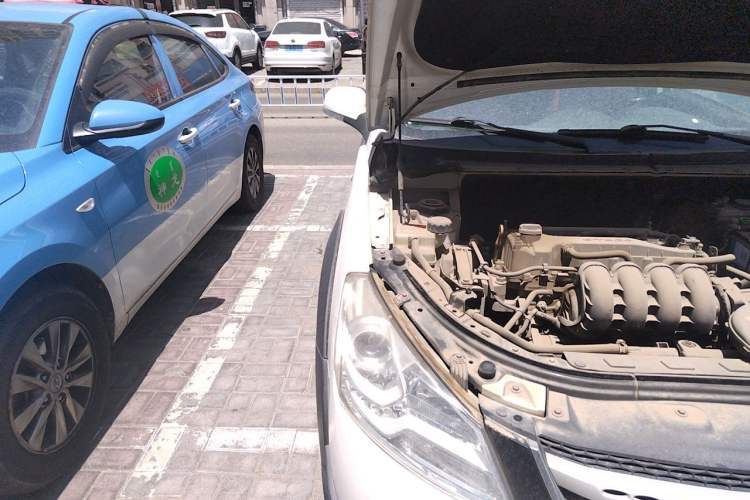 Used Dongfeng Aeolus H30 2014 CROSS 1.5L Manual Smart Drive Gratitude Edition Engine Bay Right